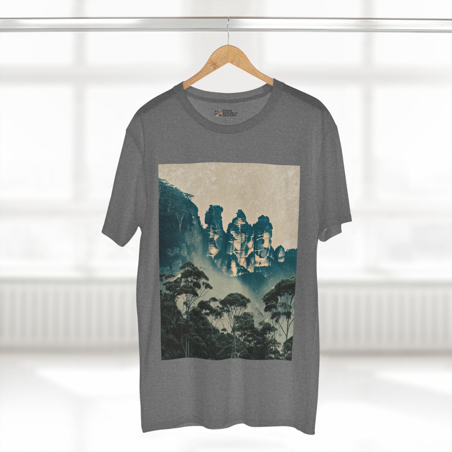 Vintage Three Sisters Blue Mountains Sydney Unisex Tee
